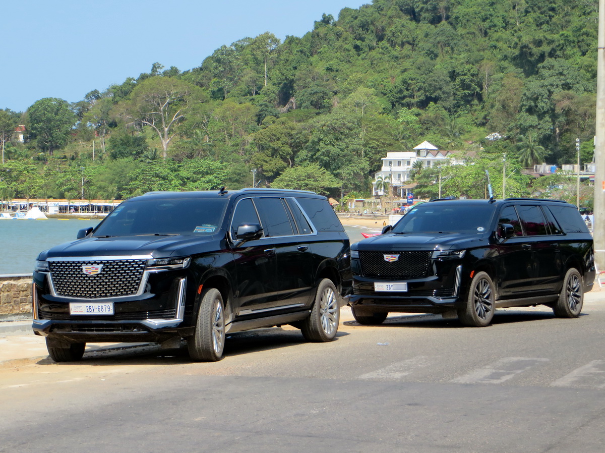 2BV-6879, Cadillac Escalade 5th gen (GMT1UL), 2020–2024