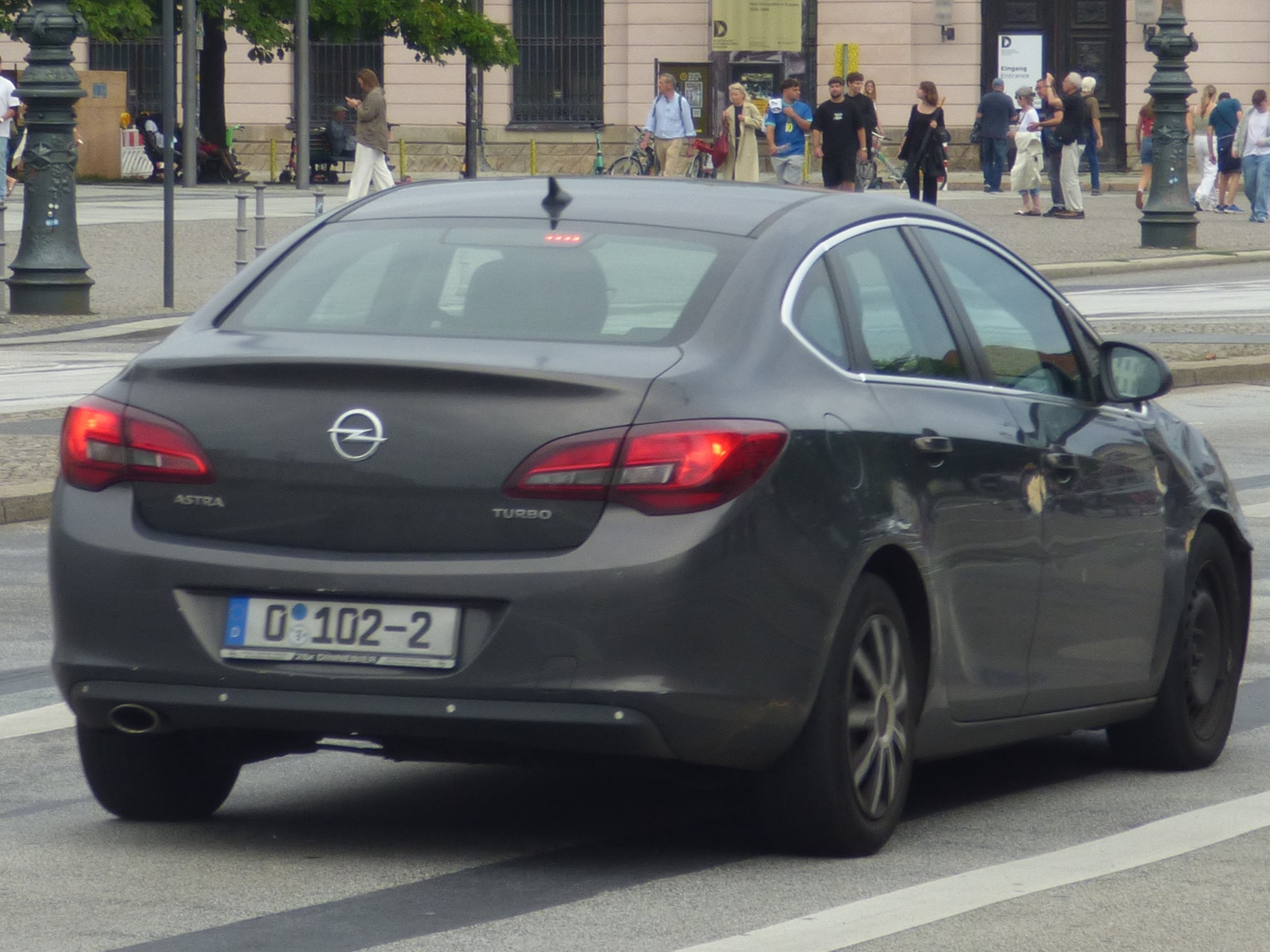 0 102-2, Opel Astra 