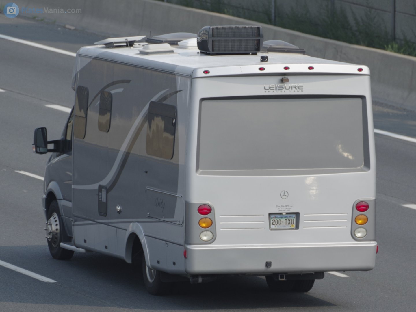 200-TXU, Leisure Travel Vans Unity 