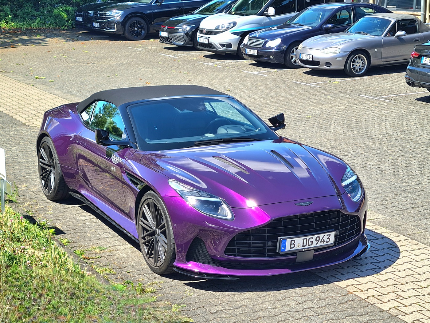 B DG 943, Aston Martin DB12 Volante Convertible, 2023–