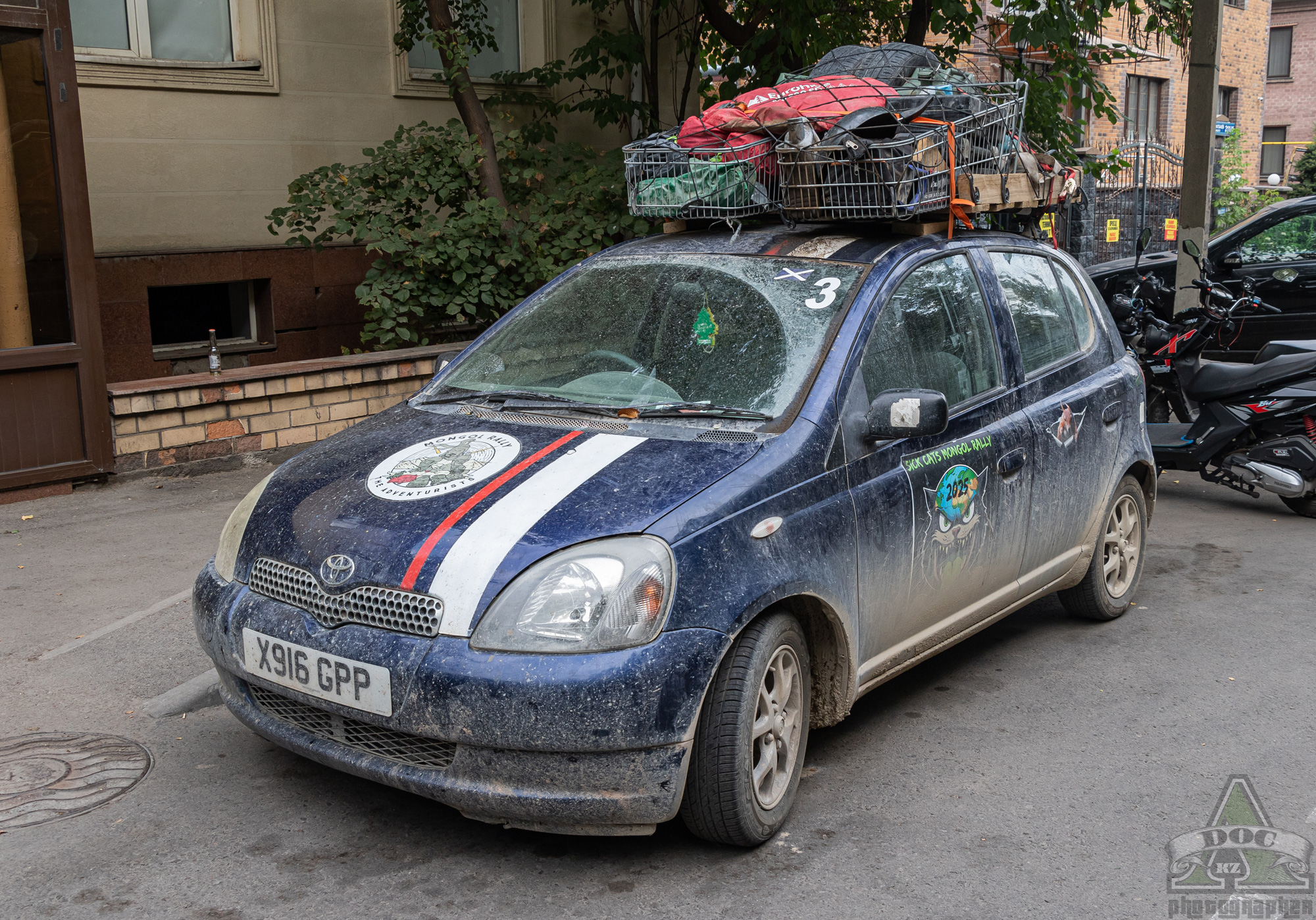 X916GPP, Toyota Yaris 1st gen 5-door Hatch (XP10), 1999–2005