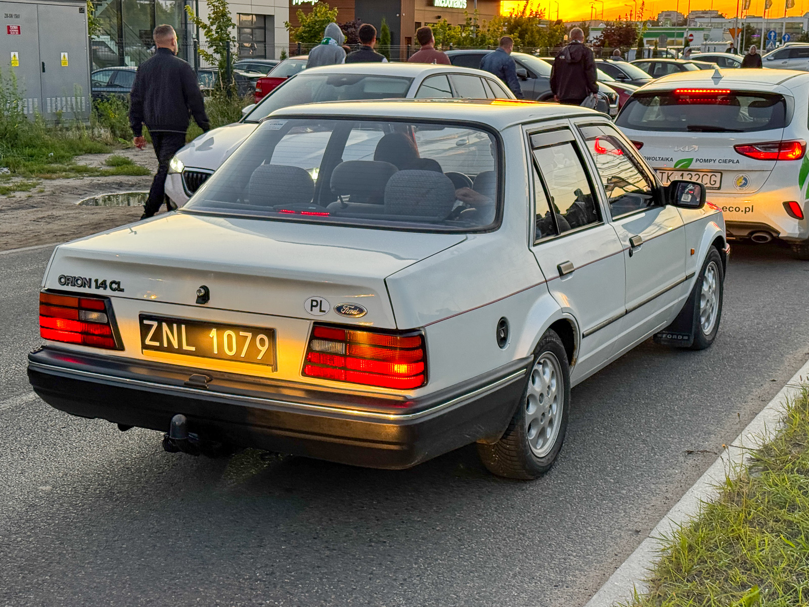 ZNL 1079, Ford Orion 1st gen (AFF), facelift, 1986–1990