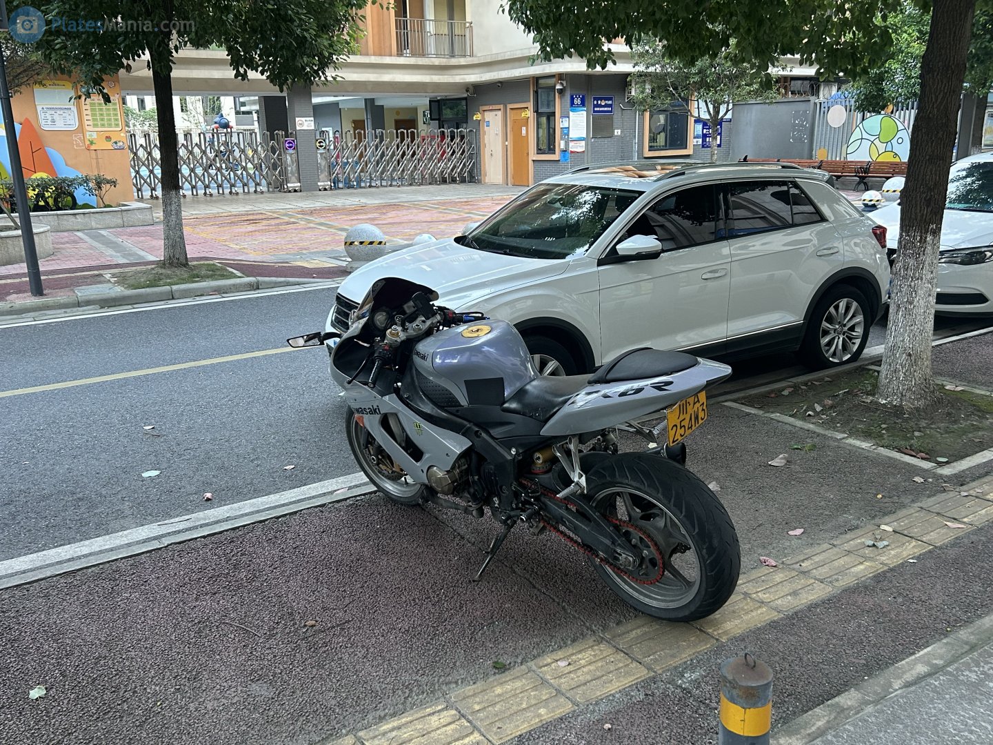 川A·254W3, Kawasaki Ninja ZX-6R 5th gen, 2005–2006