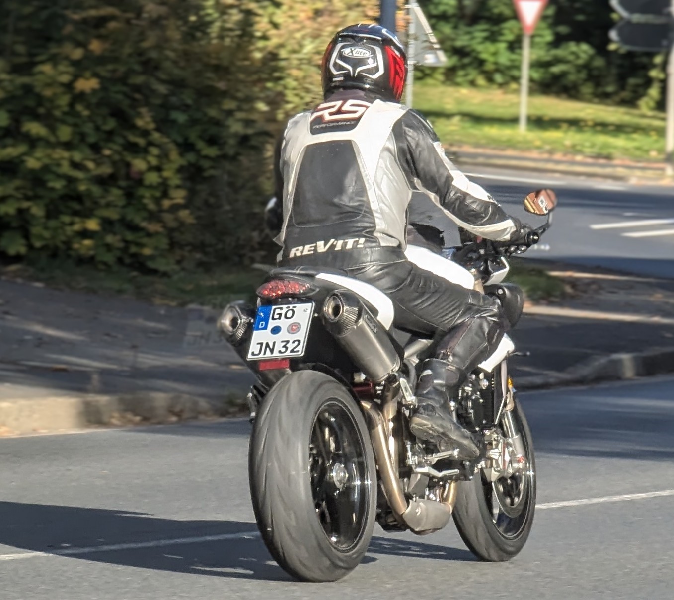 GÖ JN 32, Triumph Motorcycles Speed Triple 4th gen 1050, 2005–2021