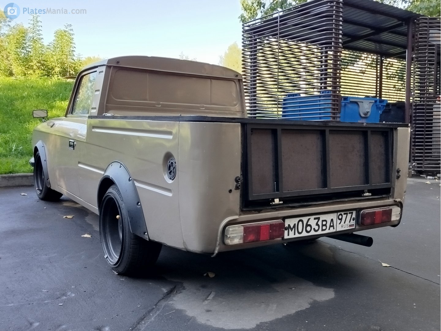 м 063 ва 977, Izh 2715 2715, facelift, 1982–2001