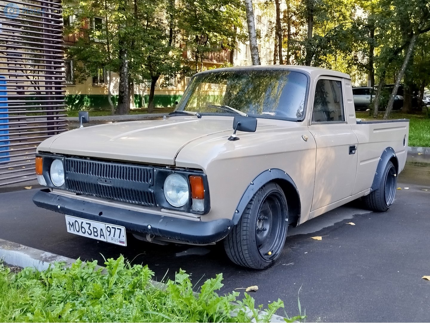 м 063 ва 977, Izh 2715 2715, facelift, 1982–2001