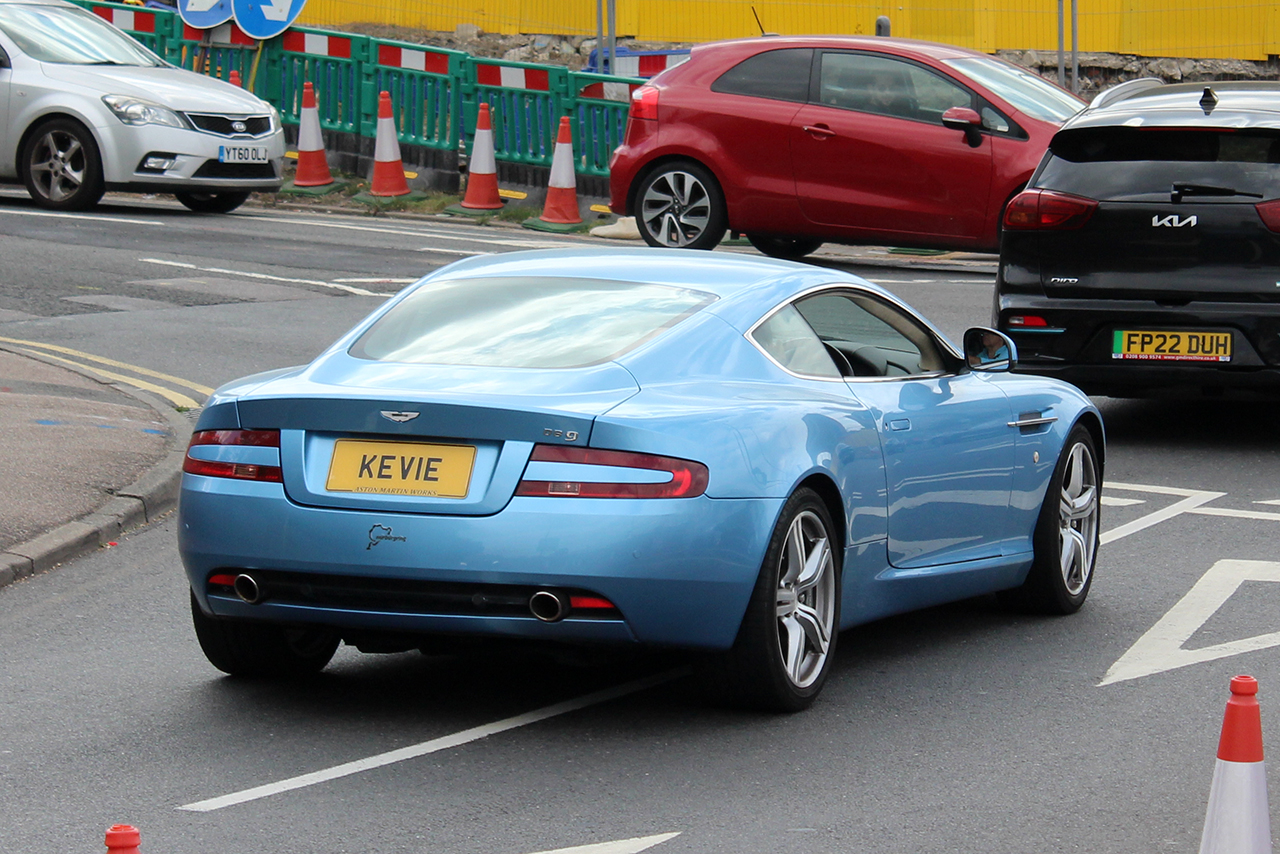 KEV1E, Aston Martin DB9 Coupé (VH300), 2004–2012