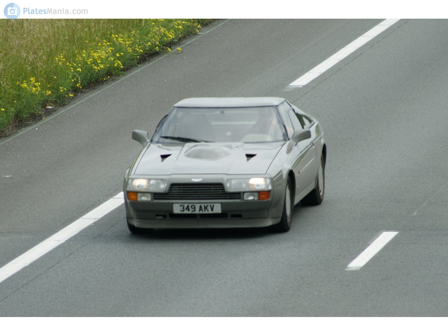 349AKV, Aston Martin V8 Vantage Zagato 