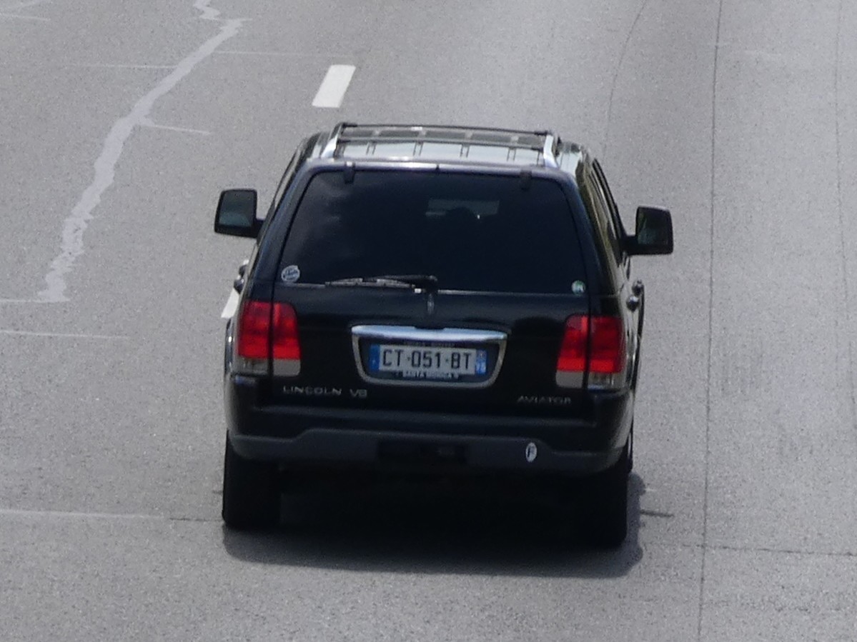 CT-051-BT, Lincoln Aviator 1st gen (UN152), 2002–2005