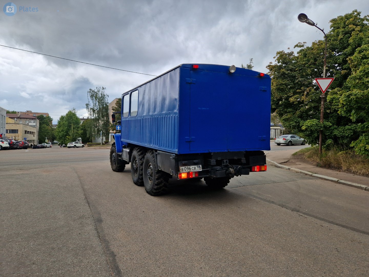 в 096 св 98, Ural (UralAZ) 3255 3255, 2000–