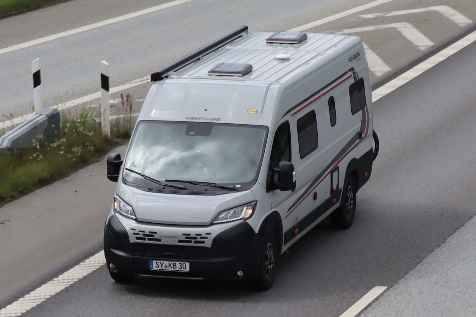 SY KB 30, Weinsberg CaraBus/CaraTour 