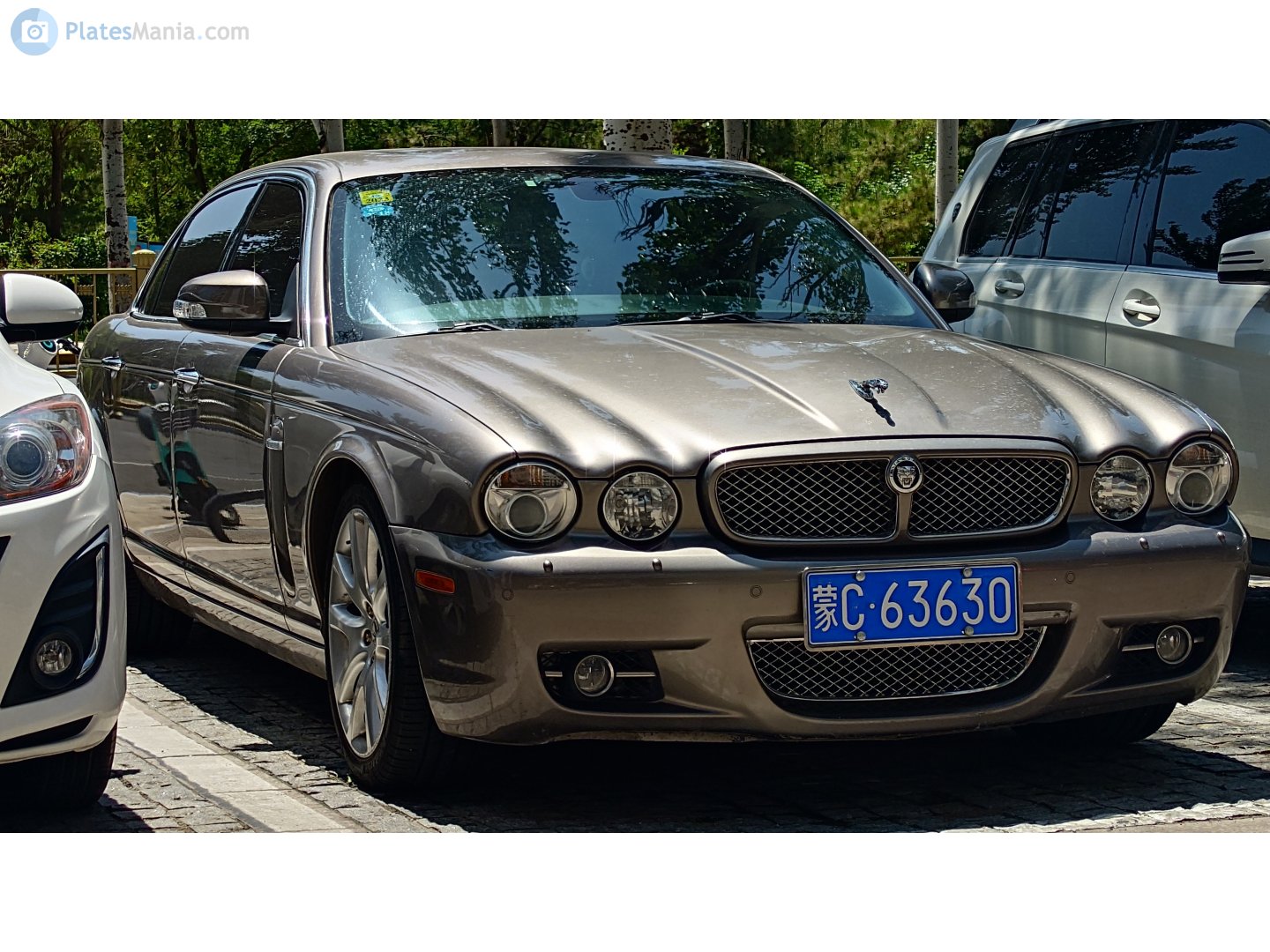 蒙C·63630, Jaguar XJ 5th gen (X350/X356/X358), 2003–2009