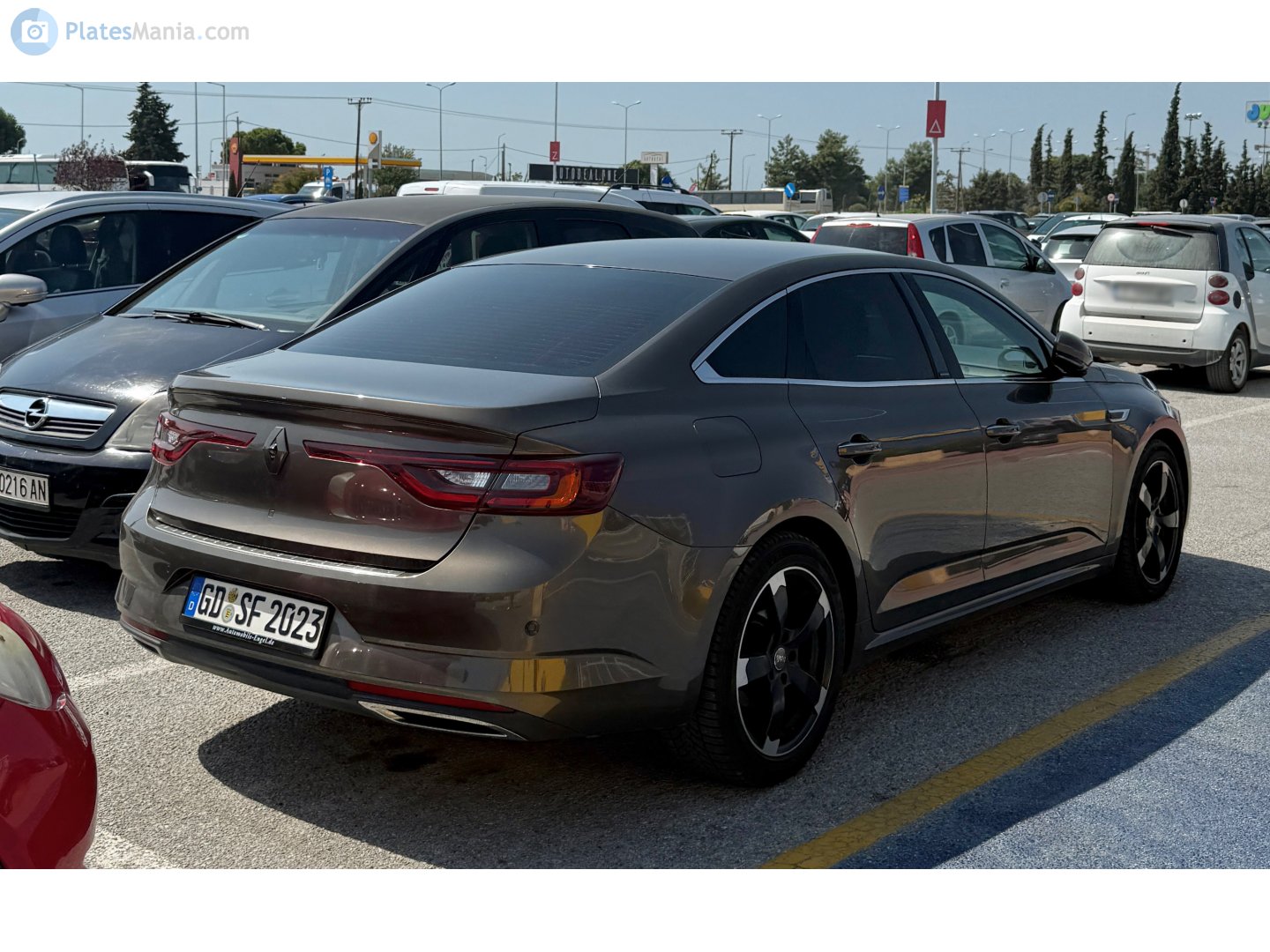 GD SF 2023, Renault Talisman 2nd gen Sedan (LFD; Global-market), 2015–2022