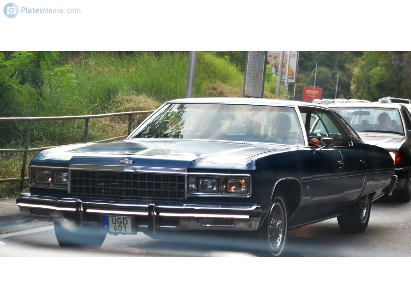 UGD-401, Chevrolet Caprice 2nd gen 1975 4-door Sedan (69; B-body), 4th facelift, 1974–1975