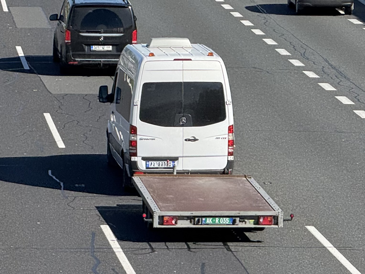 AK R 035, Tema/Temared 