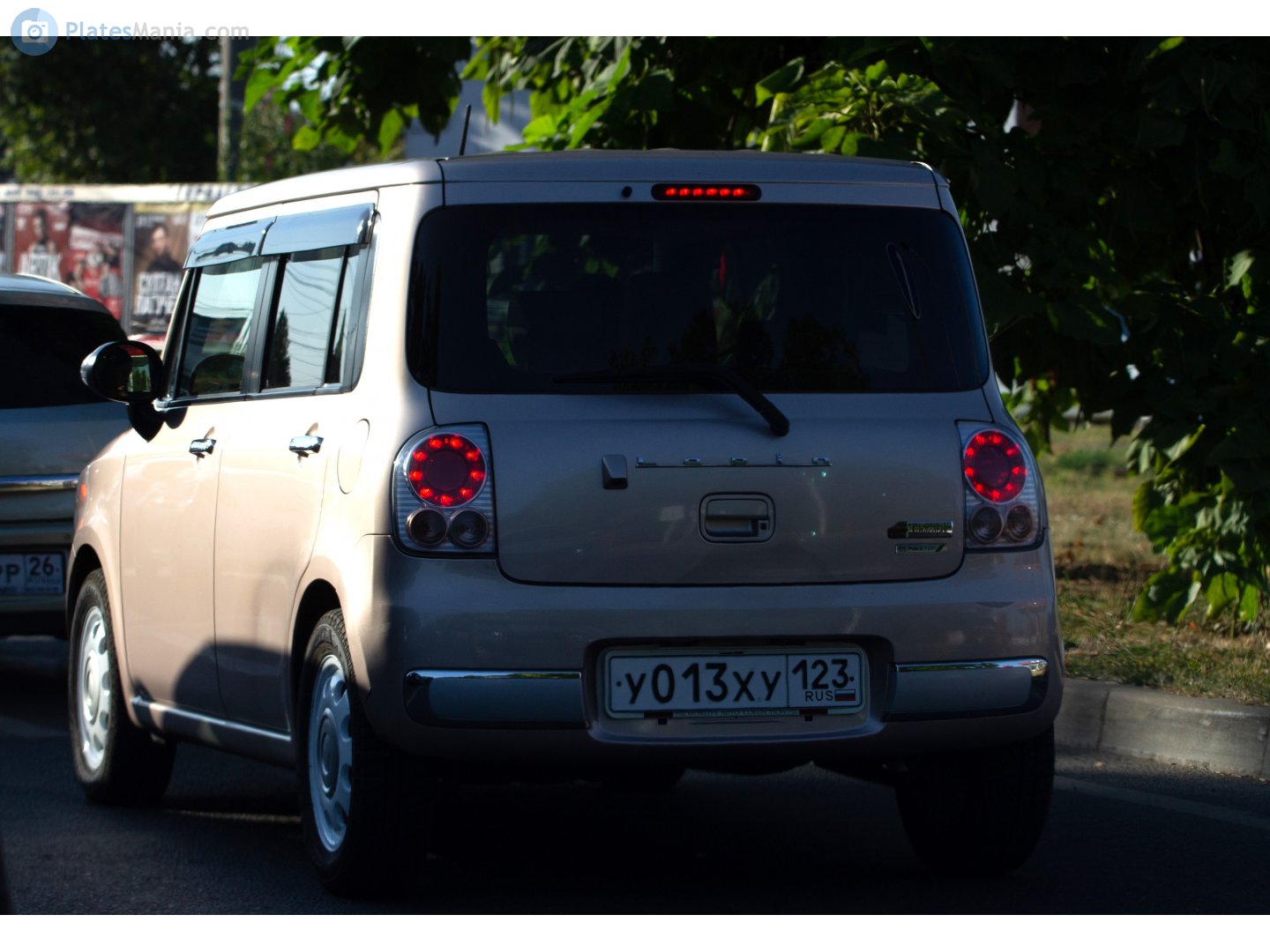 у 013 ху 123, Suzuki Alto Lapin 2nd gen (HE22), 2008–2015