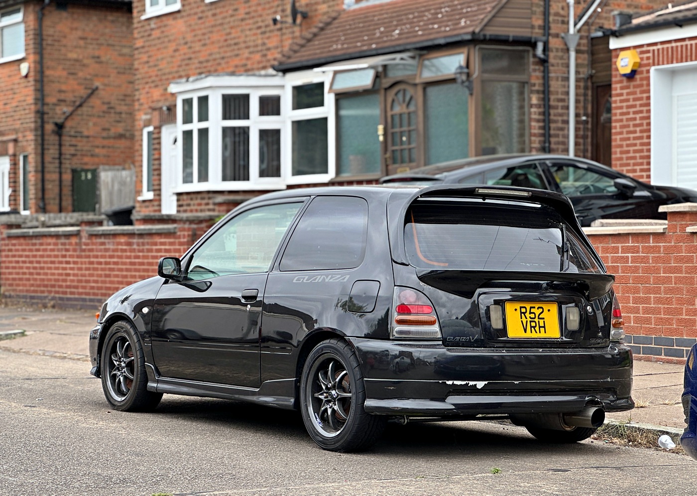 R52VRH, Toyota Starlet 5th gen 3-door Hatch (P90), 1996–1999