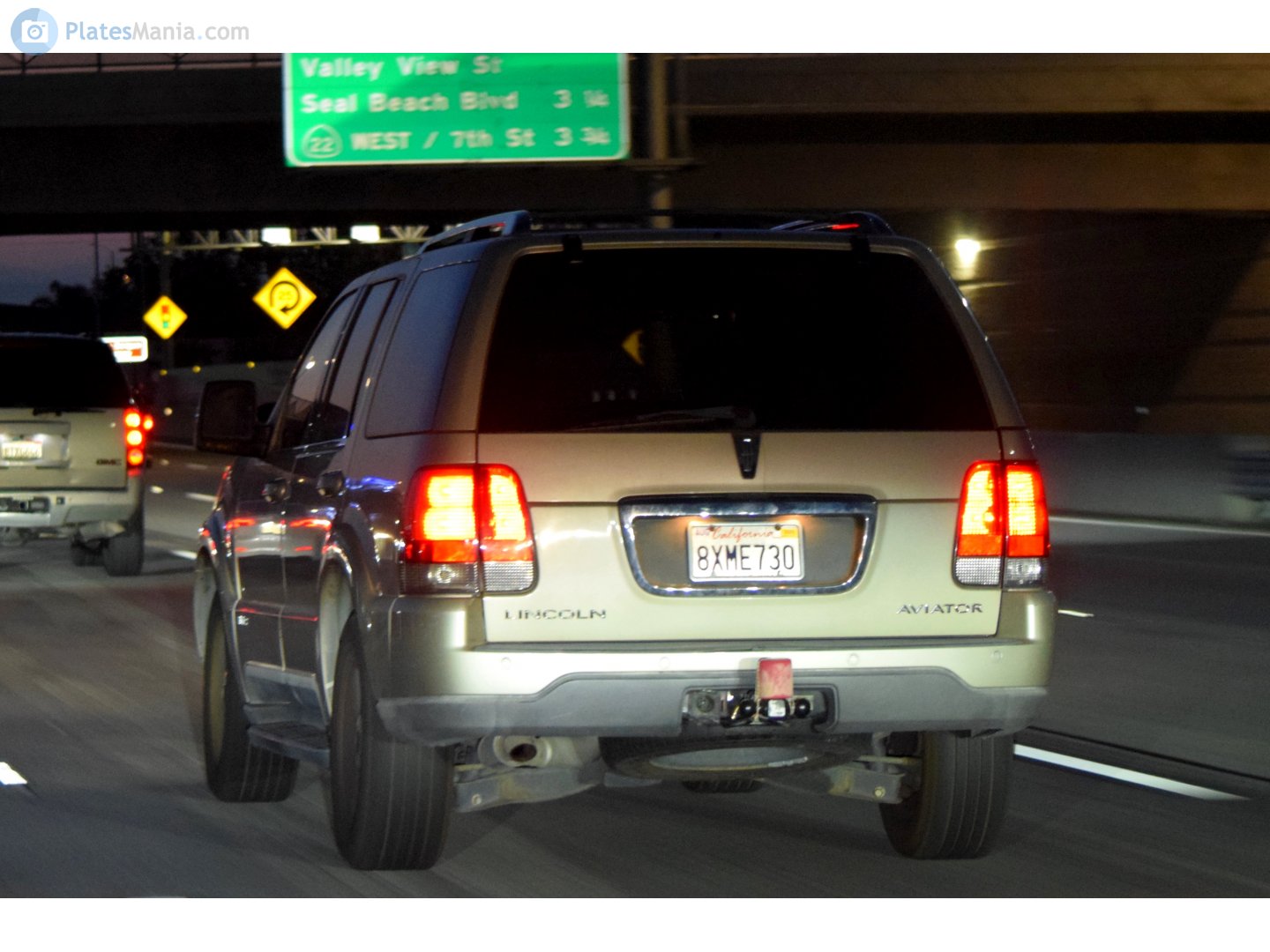 8XME730, Lincoln Aviator 1st gen (UN152), 2002–2005