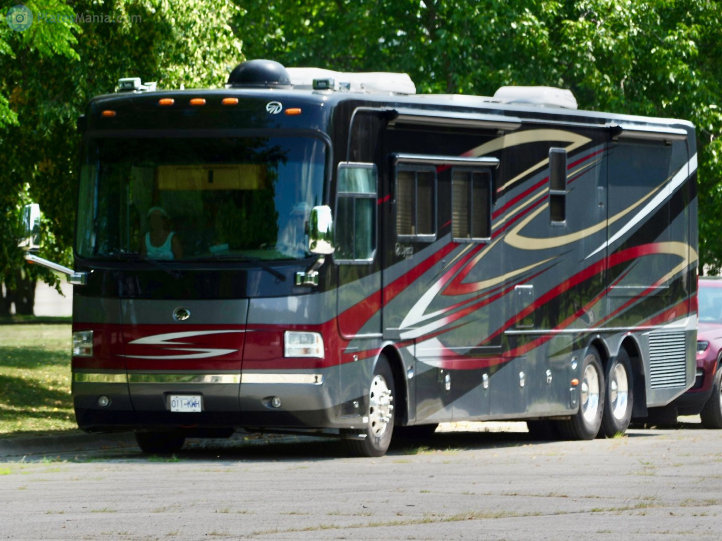 011-KWH, Monaco Dynasty 