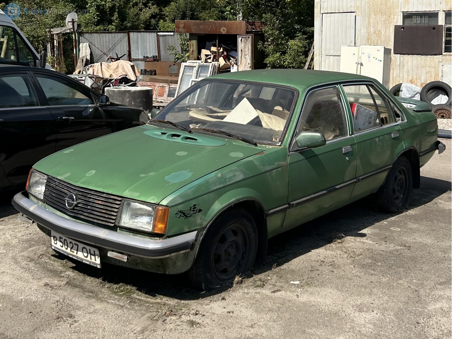 в 5027 ОН, Opel Rekord 5th gen 4-door Sedan (E1), 1977–1982