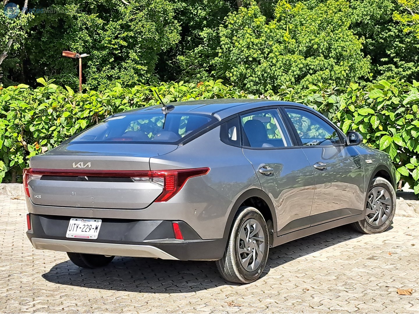 UTY-229-M, Kia K3 3rd gen Sedan (BL7), 2023–