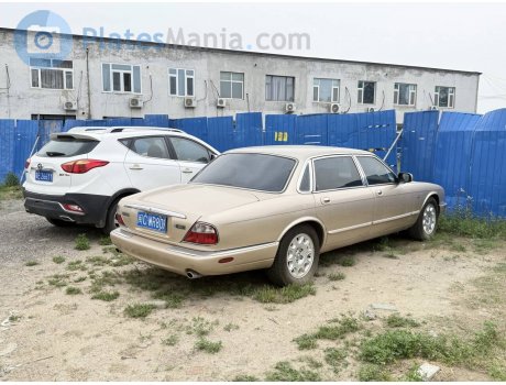 闽C·WR809, Jaguar XJ