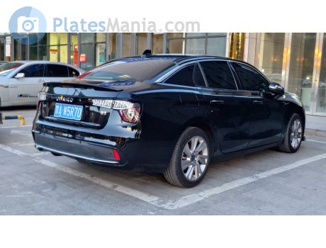 蒙A·W5R70, Lynk & Co 03