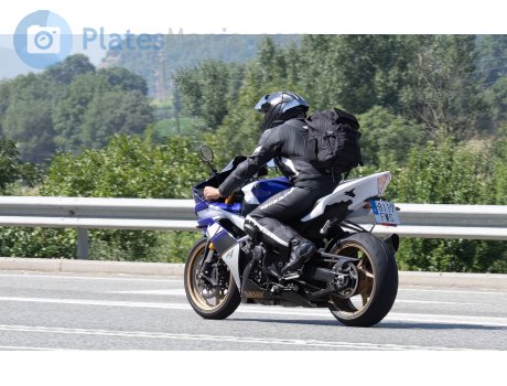 8117 FWS, Yamaha YZF