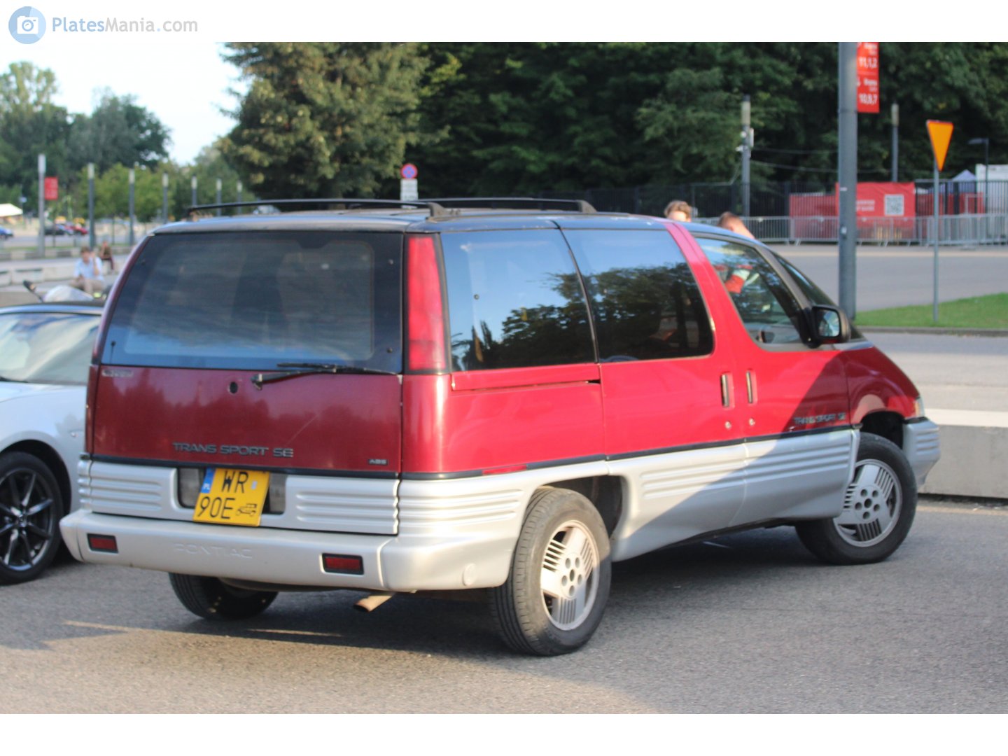 WR 90E, Pontiac Trans Sport 1st gen (GMT199), facelift, 1993–1996