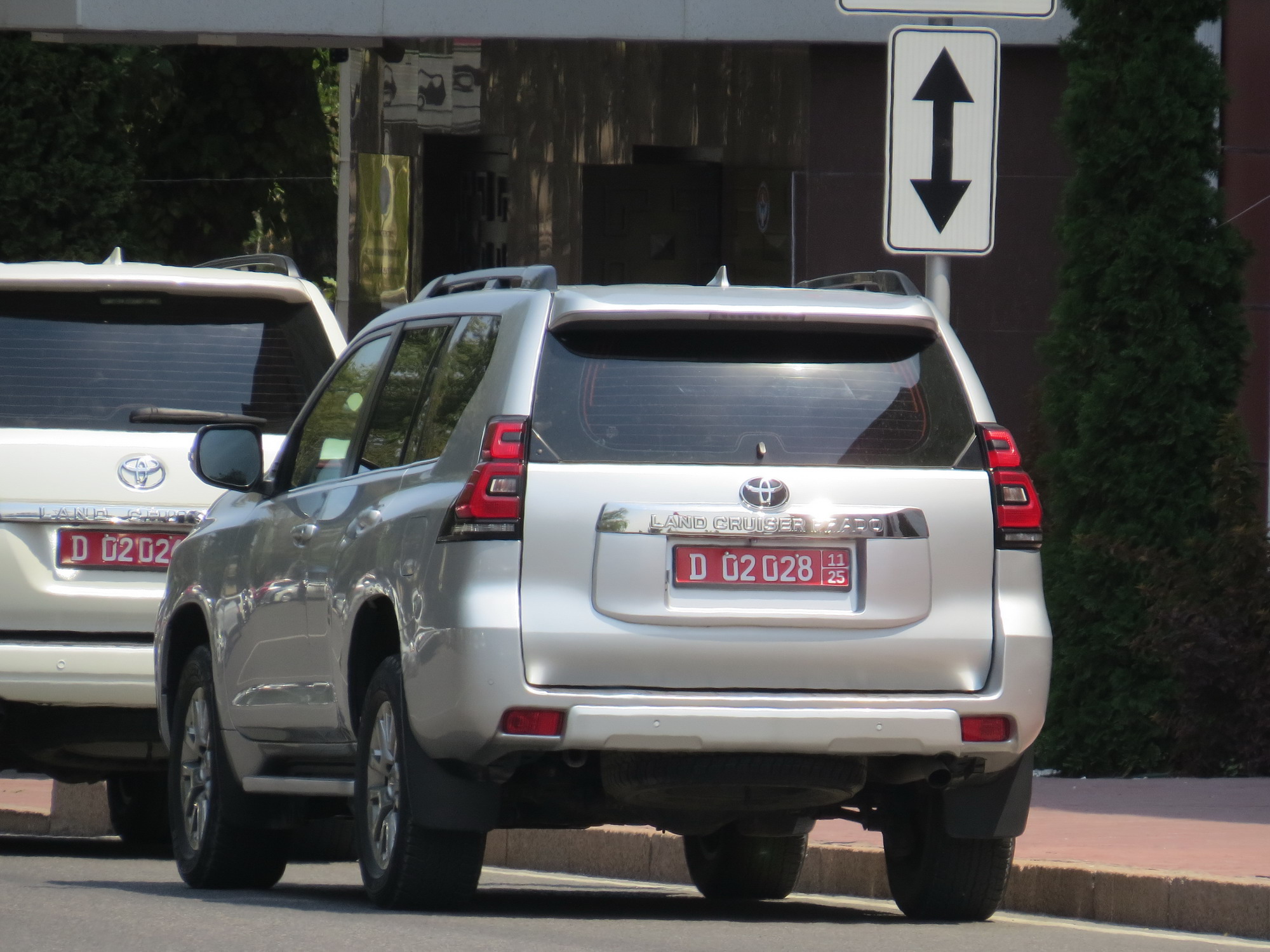 D 02 028, Toyota Land Cruiser Prado 4th gen 5-door SUV (J150), 2nd facelift, 2017–2023