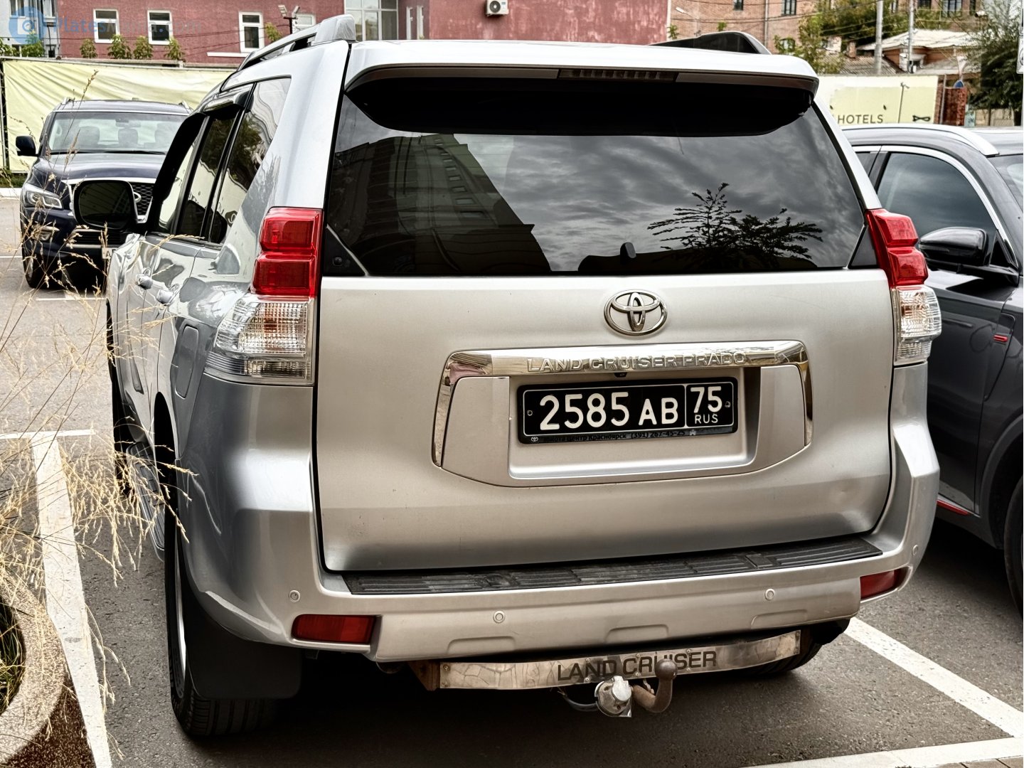 2585 ав 75, Toyota Land Cruiser Prado 4th gen 5-door SUV (J150), 2009–2013