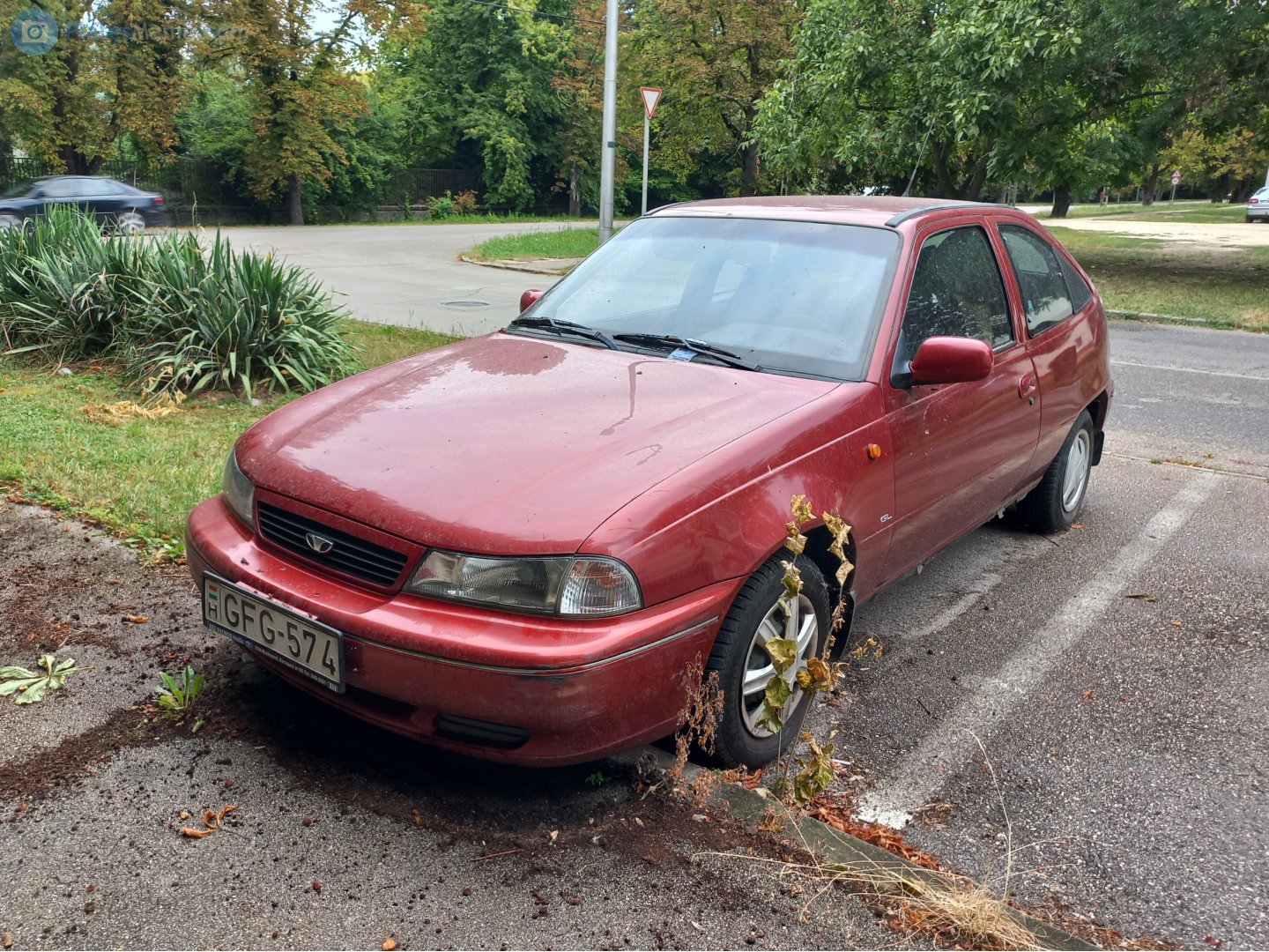 GFG-574, Daewoo Nexia 1st gen 3-door Hatch (T-body), 1995–1998