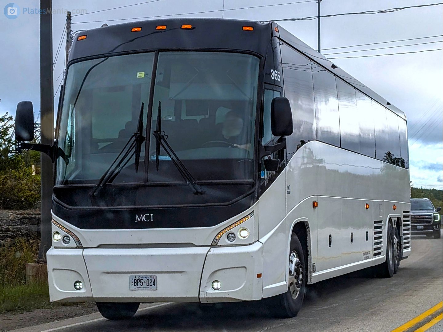 BP5-024, Motor Coach Industries J-Series 