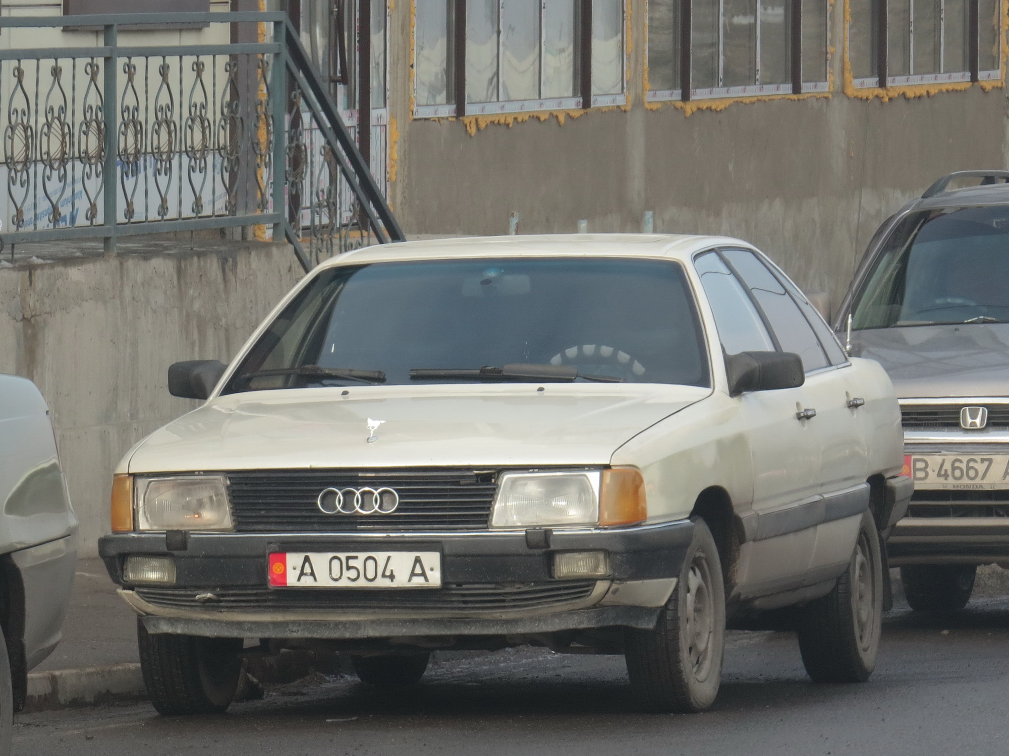A 0504 A, Audi 100 3rd gen Sedan (C3/44), 1982–1991