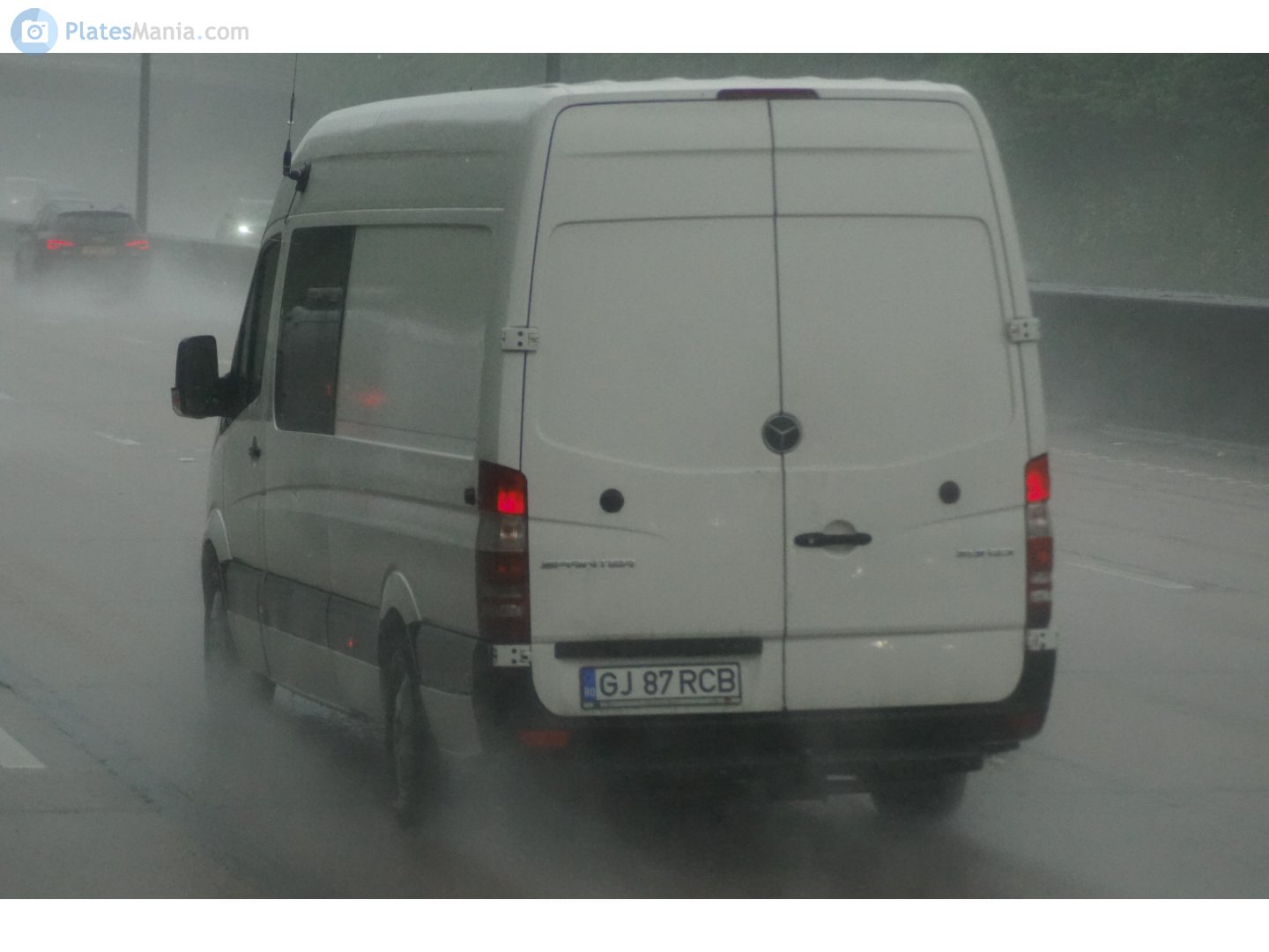 GJ 87 RCB, Mercedes-Benz Sprinter 2nd gen (W906), facelift, 2013–2018