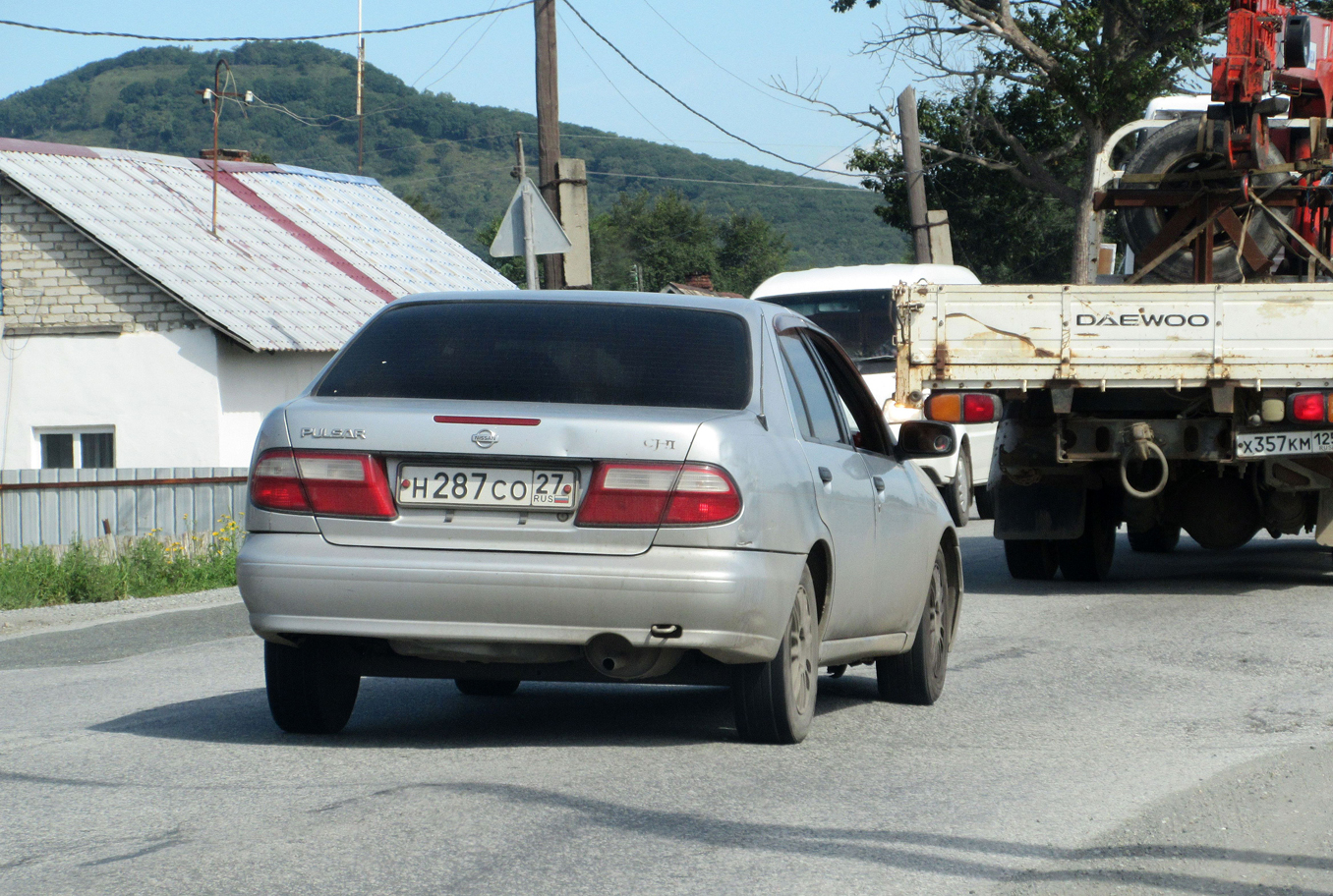 н 287 со 27, Nissan Pulsar 5th gen Sedan (N15), 1995–2000