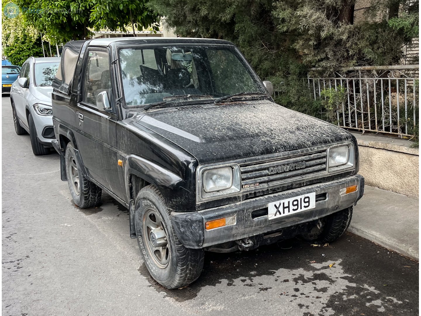 XH 919, Daihatsu Feroza 1st gen (F300), 1989–2002