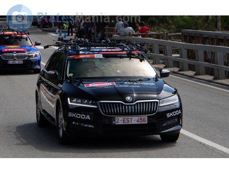 2-EST-456, Skoda Superb