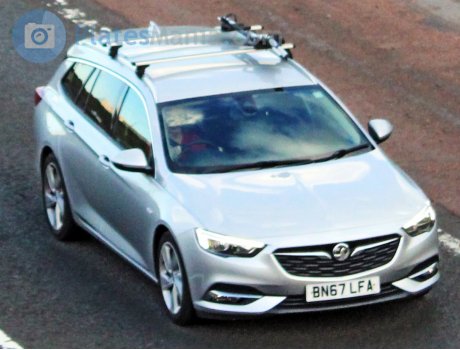 BN67 LFA, Vauxhall Insignia