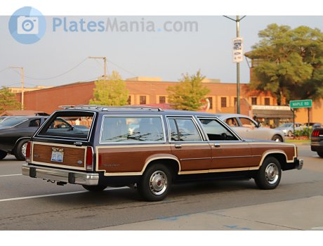 EFS 8835, Ford Crown Victoria