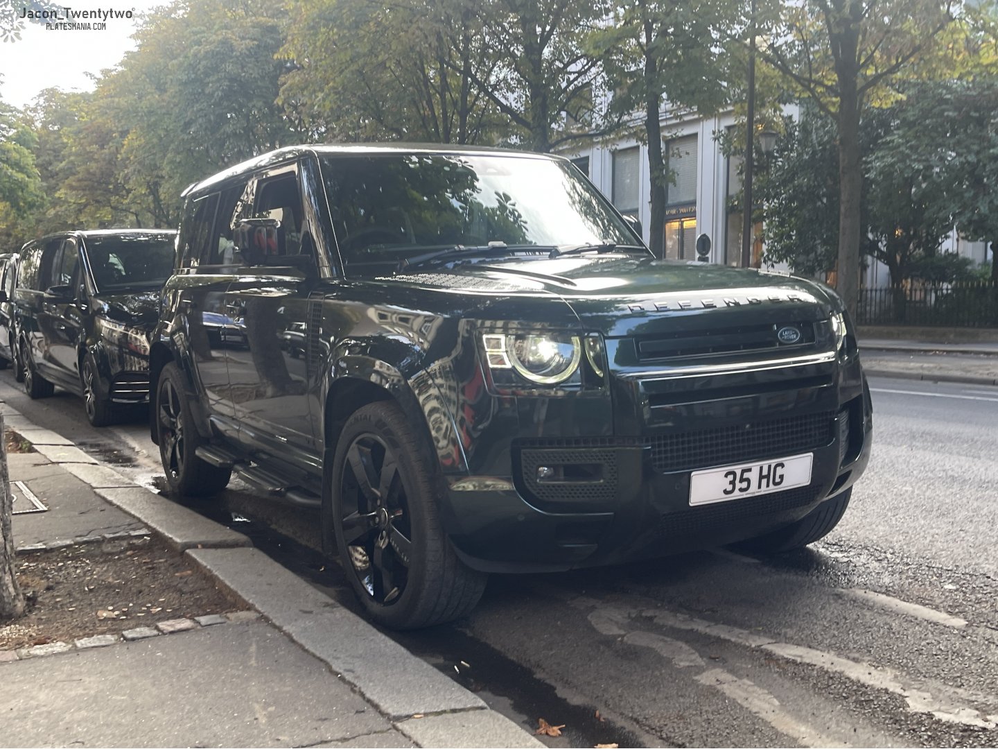 35HG, Land Rover Defender 2nd gen 110