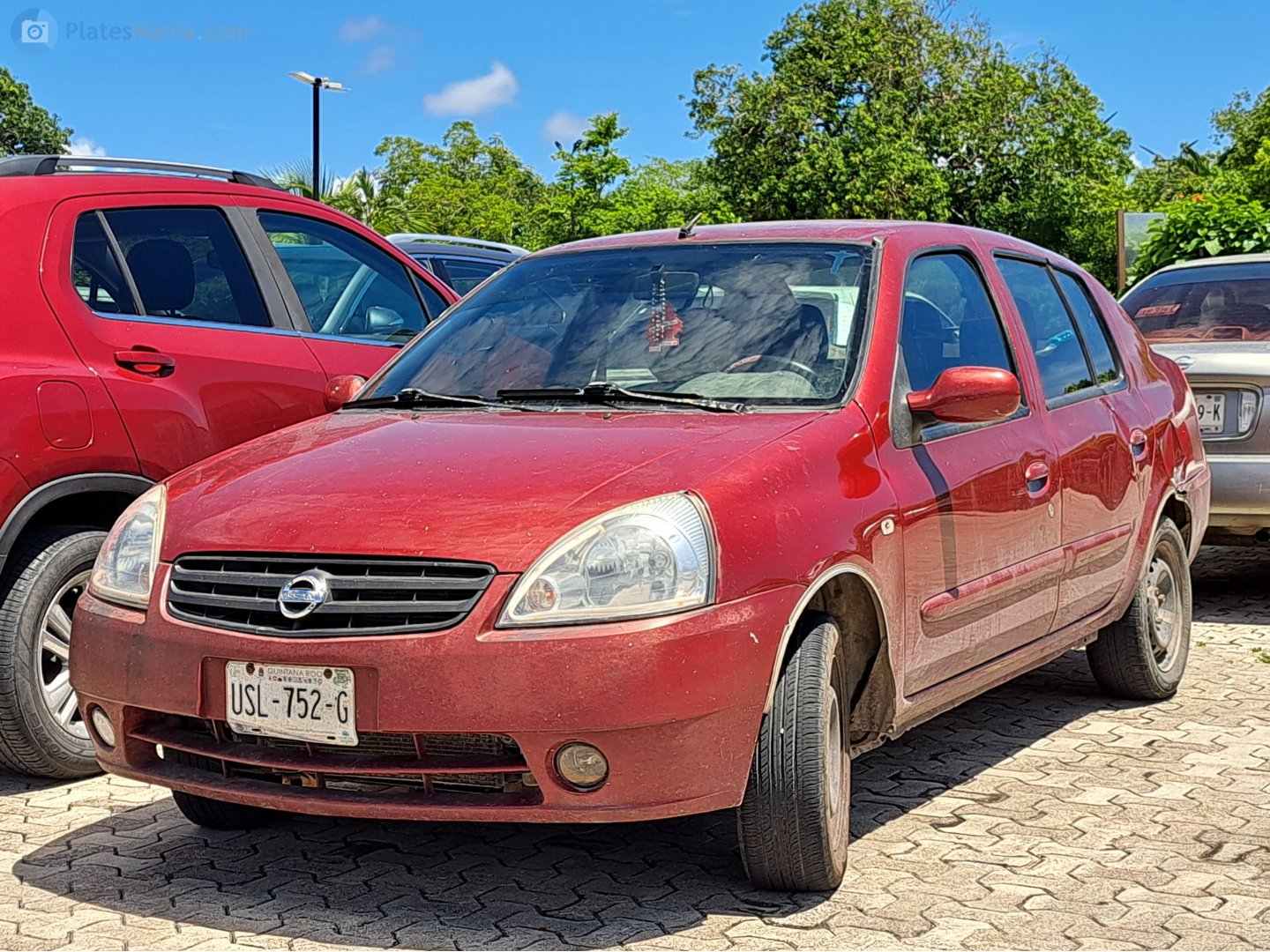 USL-752-G, Nissan Platina 1st gen (L65; LATAM-market), 2002–2010