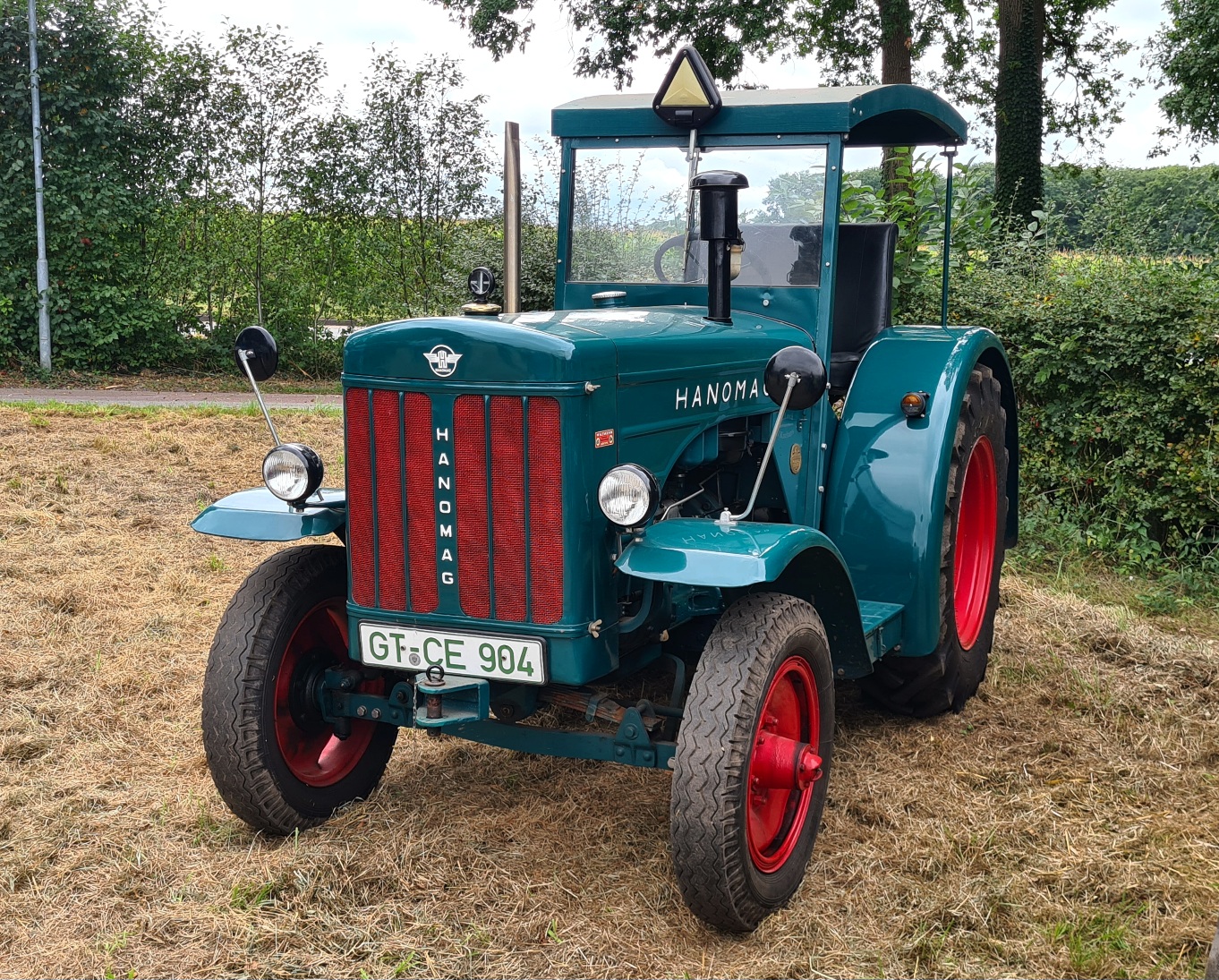 GT CE 904, Hanomag 