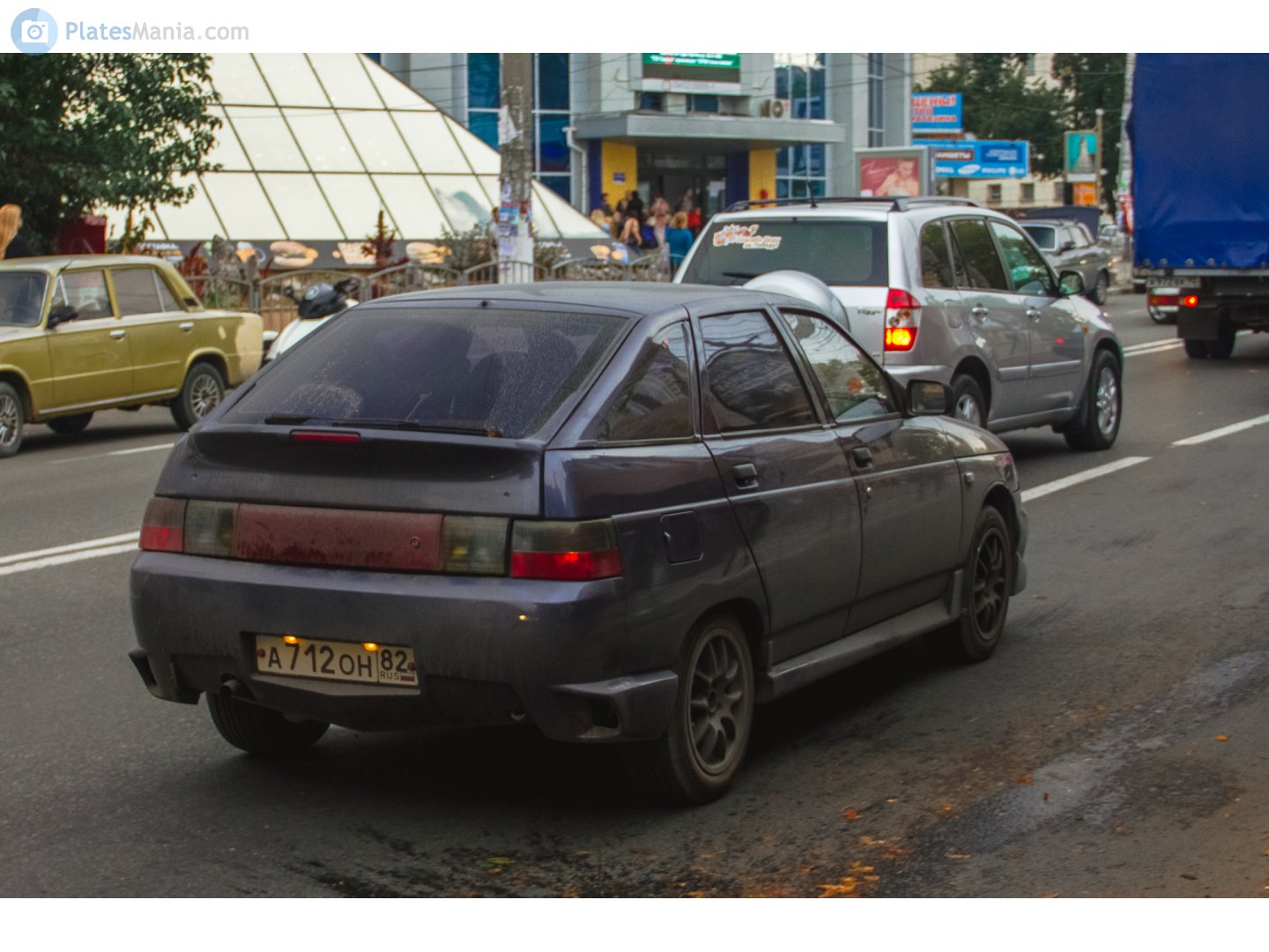 а 712 он 82, Lada (VAZ) 2112 
