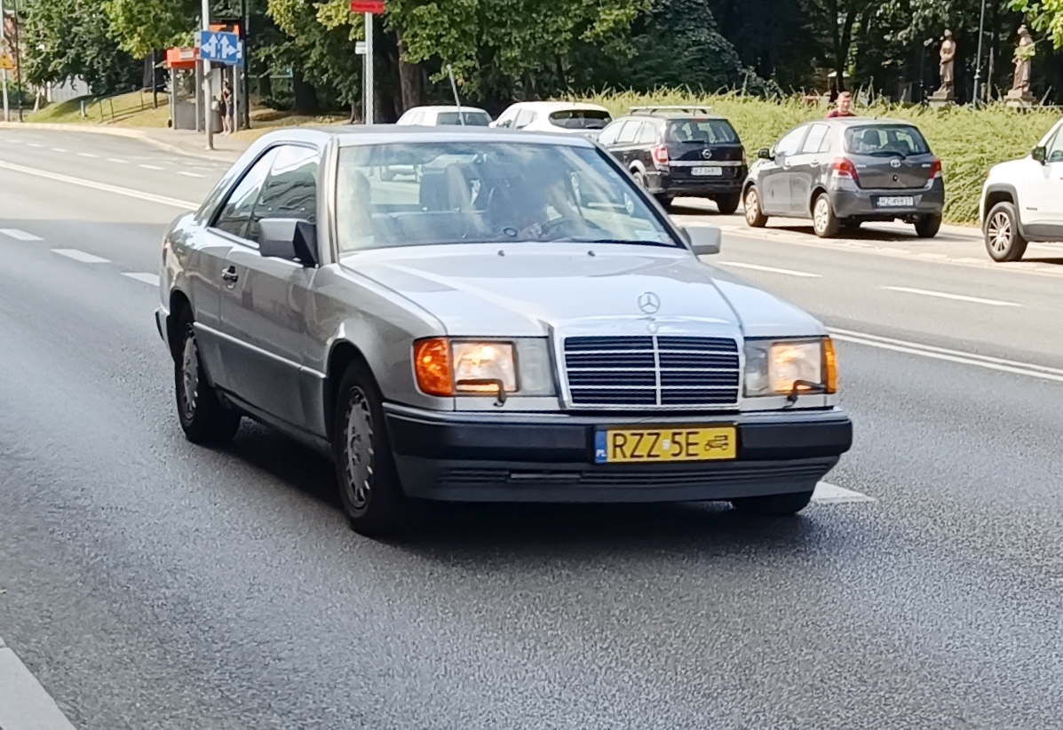 RZZ 5E, Mercedes-Benz E-Klasse 1st gen Coupé (C124), 1987–1996