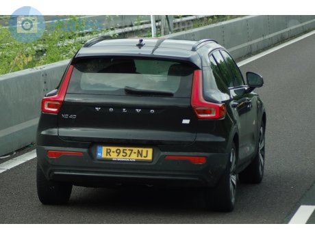R-957-NJ, Volvo XC40 / EX40