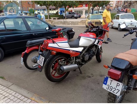 BI 9298 AL, Yamaha FZ