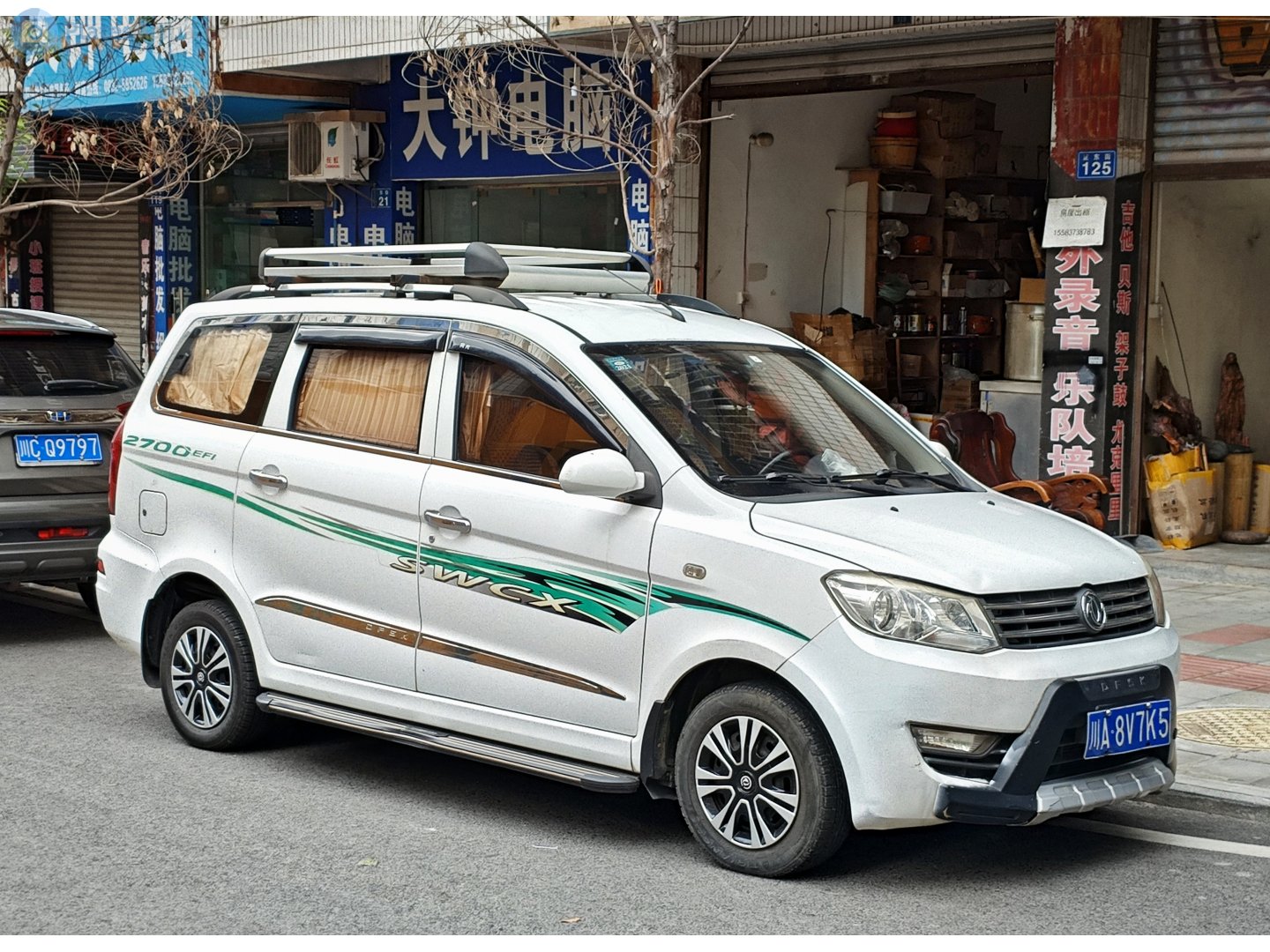 川A·8V7K5, DongFeng Fengguang 330 