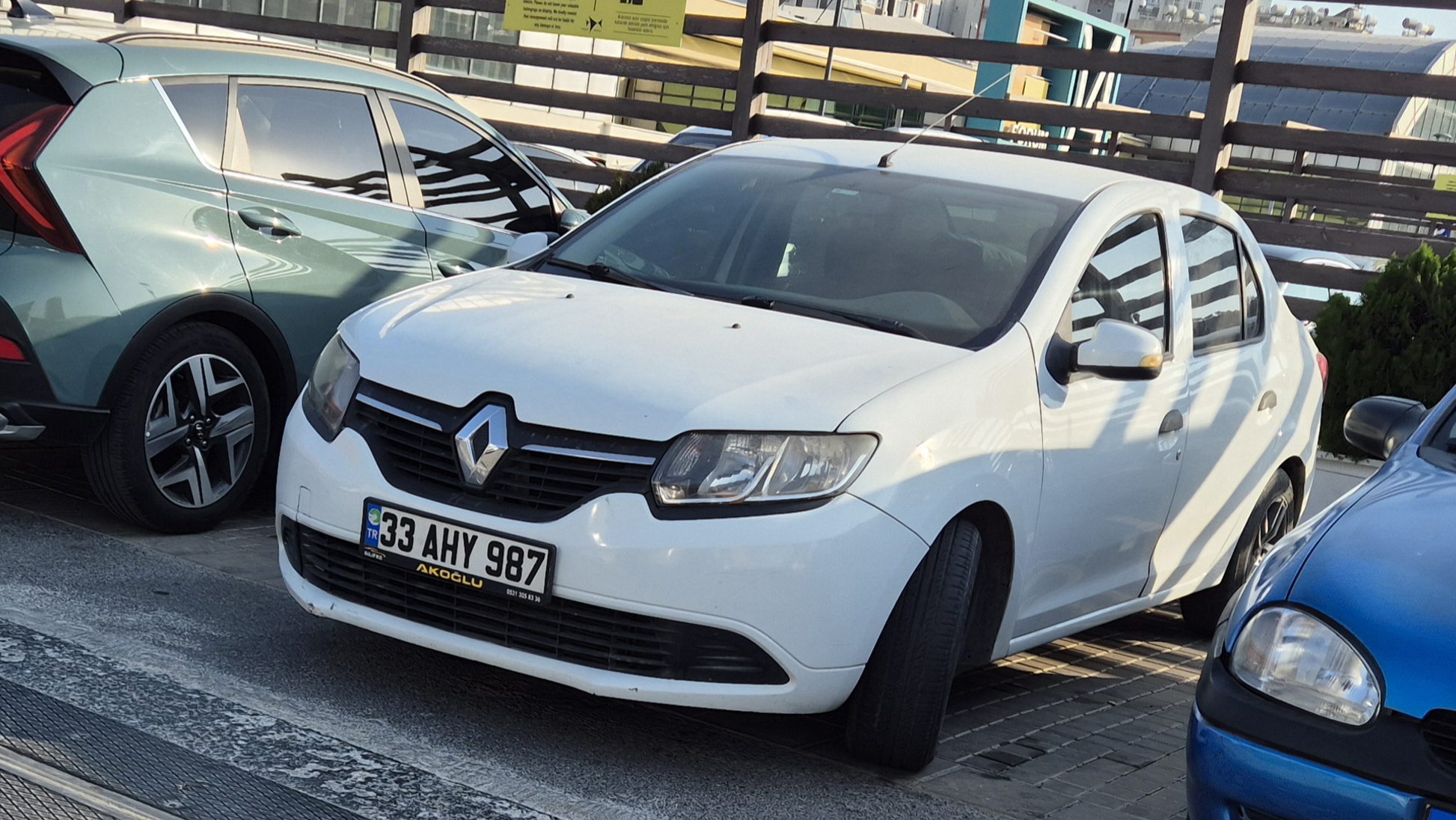 33 ANY 987, Renault Symbol 3rd gen (Logan rebadge) (L46), 2012–