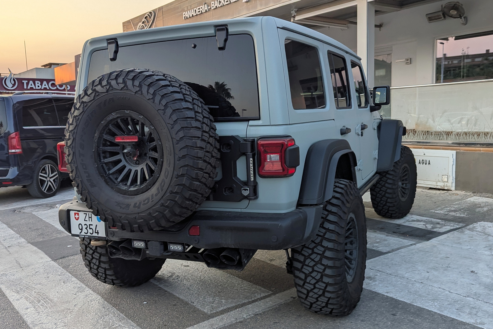 ZH 9354, Jeep Wrangler 4th gen 5-door SUV (JL), 2018–